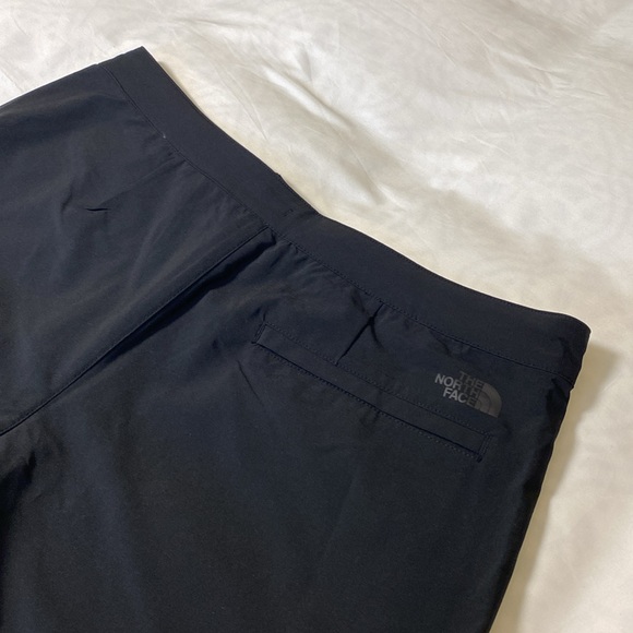 NWT The North Face Everyday Active Shorts - Picture 11 of 16